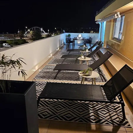 Face A La Mer, Superbe Roof Top, Vue Panoramique, Solarium, Clim Appartement Sète